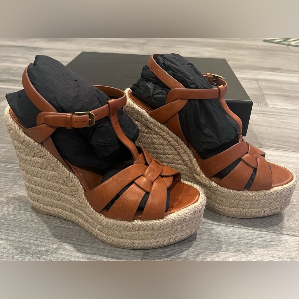Saint Laurent Tribute Espadrilles Wedge in Smooth Leather - Amber, Size 39